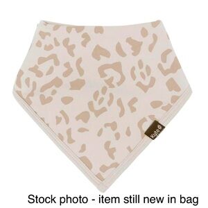 Kyte Baby Bamboo Blush Leopard Bib New in package